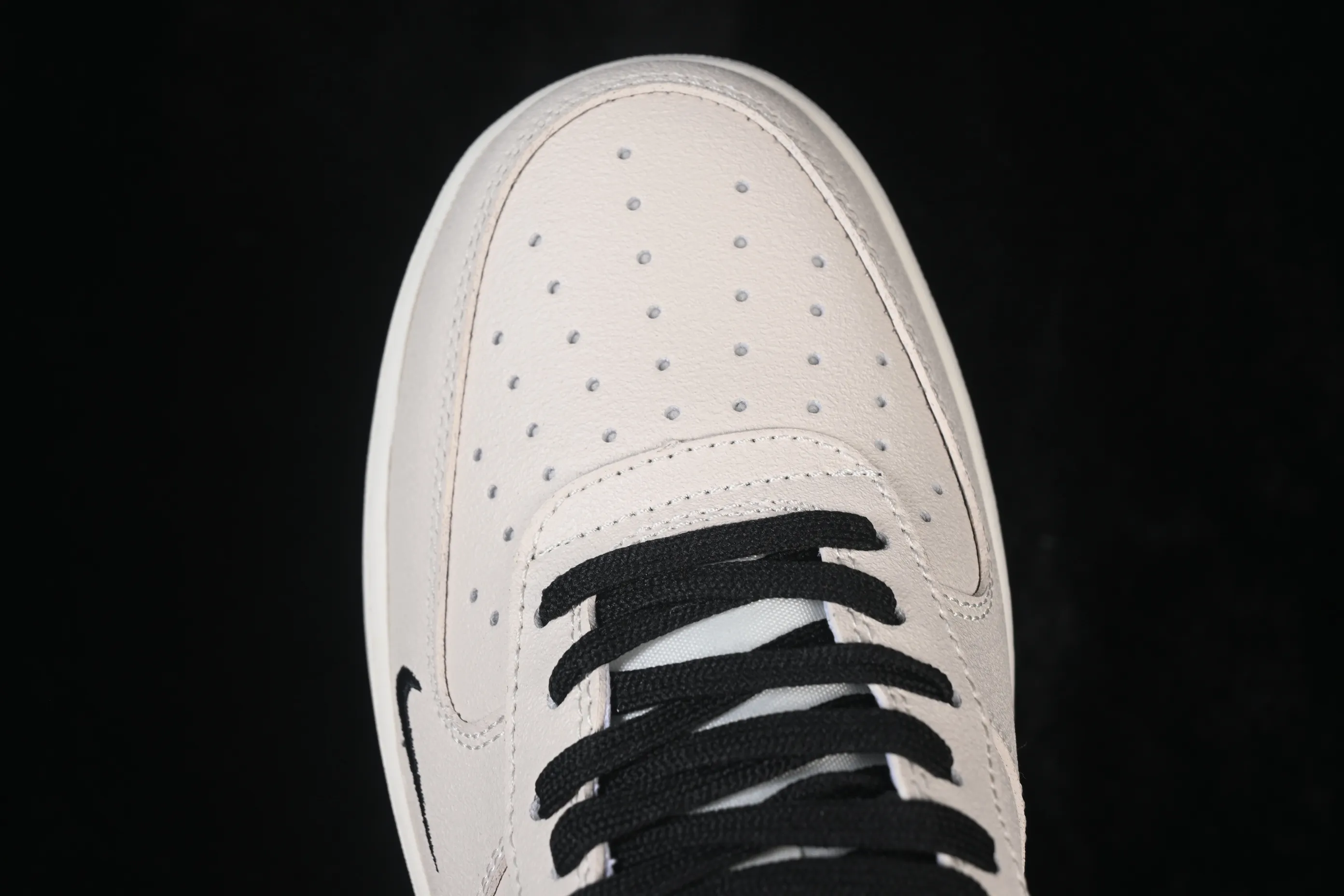 All categories Nk Air Force 1 Air Force series Nk Air Force 1 Low Air Force low-top Nike Air Force 1'07 Low small hook embroidery Air Force 1 low-top casual sneakers DF0188-139